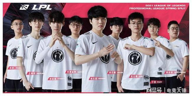 了其国际形 了其国际形