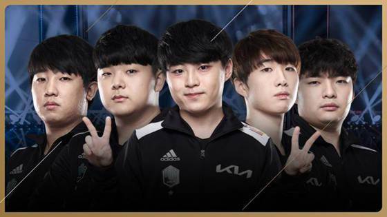 从酒店的入 从酒店的入